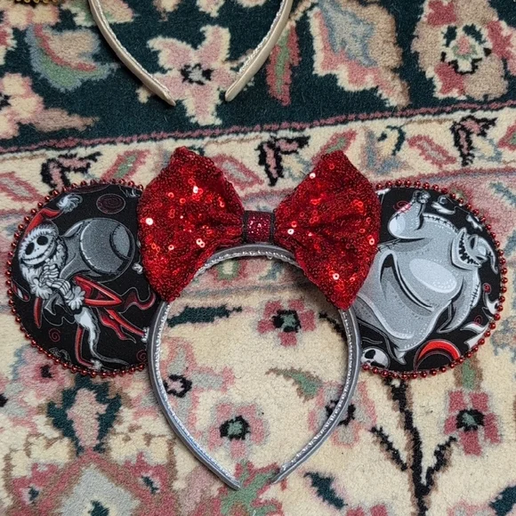 Sparkling Disney-Inspired Mickey Ears Headband Collection - Picture 2 of 9